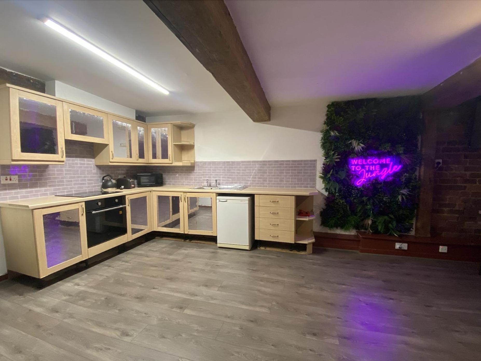 Rainford Gardens By Ustay Aparthotels Ливърпул Екстериор снимка